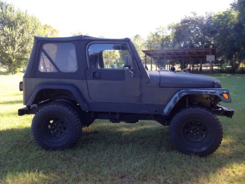 2000 black jeep wrangler automatic transmission