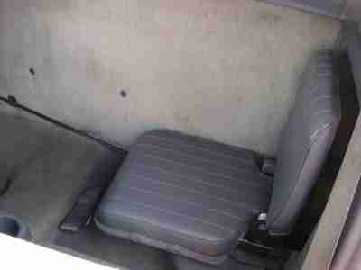 XE ABS Brakes Air Conditioning Anti-Brake System: 4-Wheel ABS Deep Tinted Glass, image 7