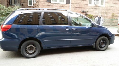 2004 toyota sienna xle limited mini passenger van 5-door 3.3l