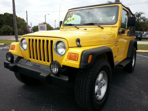 2000 jeep wrangler sahara sport utility 2-door 4.0l