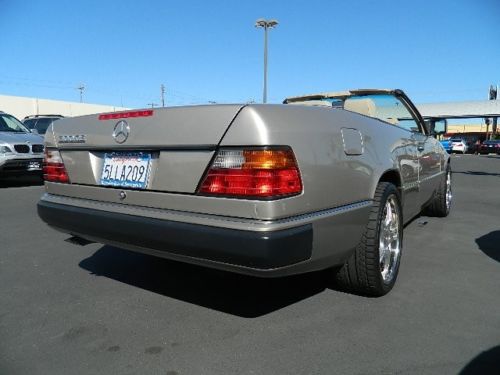 MERCEDES BENZ-300CE CABRIOLET-1993, image 2