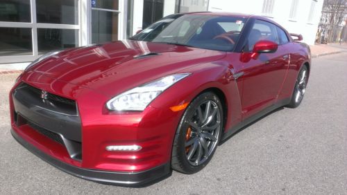 2015 gtr premium, regal red / red amber interior