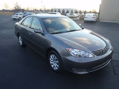 2006 toyota camry le 4dr sedan automatic 4cyl warranty very clean low miles