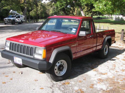 Sexy + tough = jeep comanche