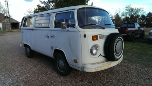 1974 Volkswagen Bus, image 3