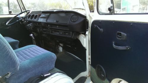 1974 Volkswagen Bus, image 14