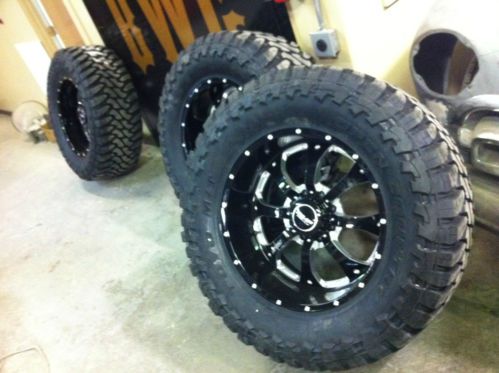 16" Lifted Chevrolet 2500HD LTZ, US $37,000.00, image 2