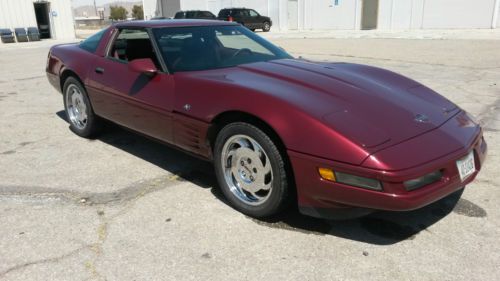 1993 chevrolet corvette 40th anniversary edition hatchback 2-door 5.7l