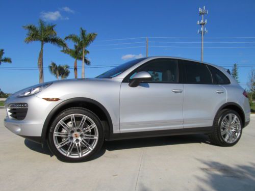 2013 cayenne &#034;s&#034; v8 all wheel drive -sport chrono pkg -navi -bose -21&#034; wheel pkg