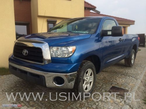 Toyota tundra form europe 381hp 5.7l 4x4  very fast truck long bed regular sr5