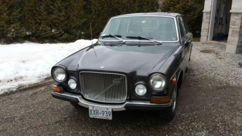 Mint condition volvo 164 (1971)  w/ spare parts