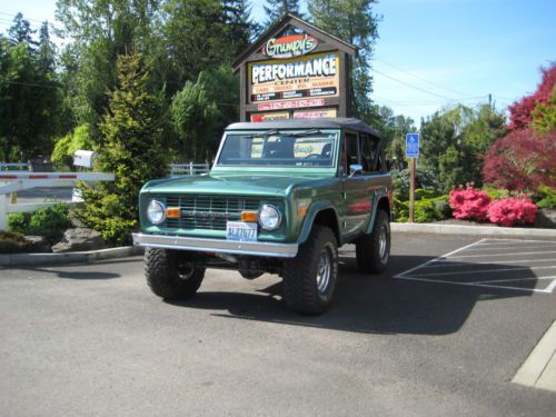 1972 ford bronco &#034;mean green&#034;  302 4v 3 spd ps pb  lifted 3.5em2 bronco restored