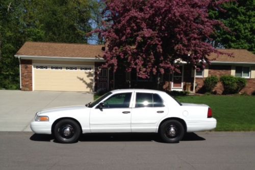 2009 ford crown victoria police interceptor no reserve!!