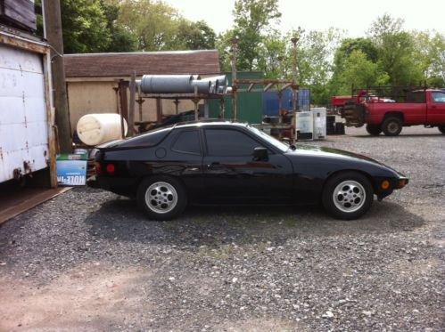 1987 porsche 924 s -944 motor without turbo. manual transmission. 26,251k miles