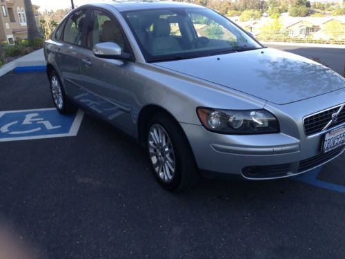 2007 Volvo S40 T5 AWD 6-Speed Manual Transmission, image 4