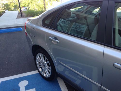 2007 Volvo S40 T5 AWD 6-Speed Manual Transmission, image 6