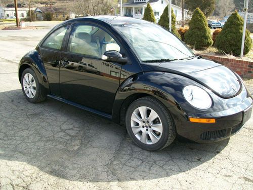 2009 volkswagen beetle base hatchback 2-door 2.5l