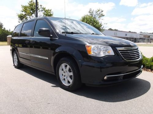 2011 chrysler town &amp; country touring l~htd leather~immaculate luxury minivan!!