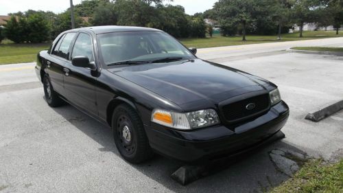 2004 ford crown victoria police interceptor sedan 4-door 4.6l