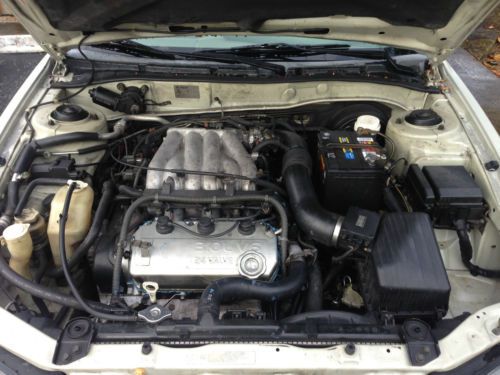 2002 mitsubishi galant, image 2