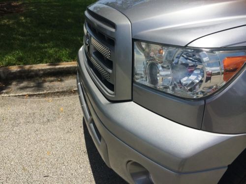 2010 TOYOTA TUNDRA DOUBLE CAB CUSTOMIZED ACCIDENT-FREE NON-SMOKER NO RESERVE, image 10