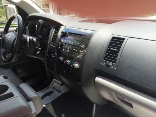 2010 TOYOTA TUNDRA DOUBLE CAB CUSTOMIZED ACCIDENT-FREE NON-SMOKER NO RESERVE, image 16