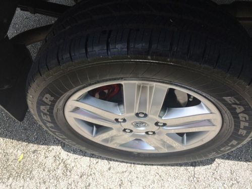 2010 TOYOTA TUNDRA DOUBLE CAB CUSTOMIZED ACCIDENT-FREE NON-SMOKER NO RESERVE, image 32