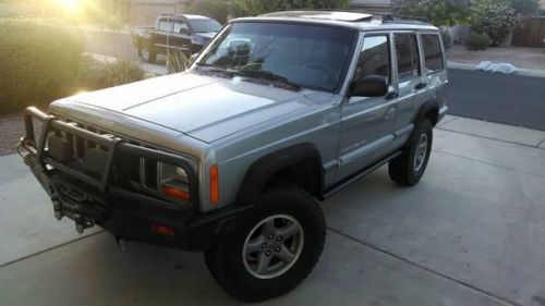 2001 jeep cherokee se sport utility 4-door 4.0l