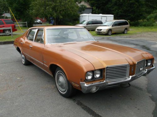 1972 olds cutlass four door sedan - one owner