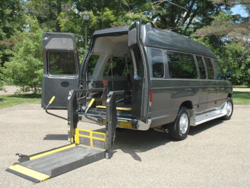 2008 ford e350 xl high-top / handicap wheelchair lift accessible