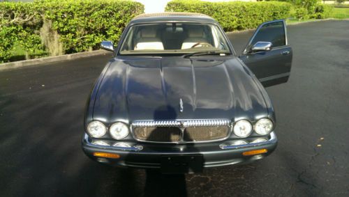 Wow rare jaguar xj-8 xj8 vanden plas edition luxury car 2001