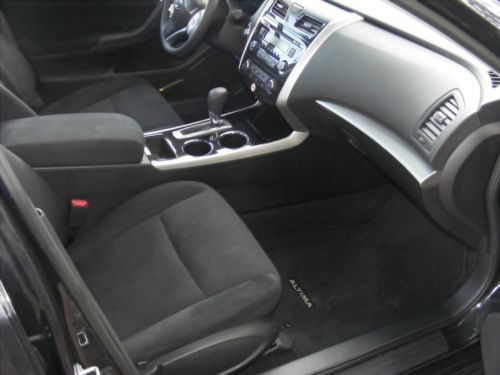 2014 Nissan Altima S Sedan 4-Door 2.5L NO RESERVE!!, image 16