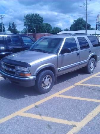 2000 chevrolet blazer ls sport utility 4-door 4.3l