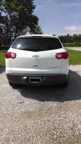 2010 chevrolet traverse base sport utility 4-door 3.6l