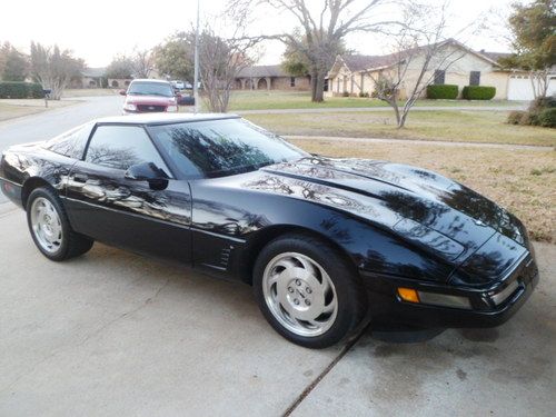 1995 chevrolet corvette base hatchback 2-door 5.7l