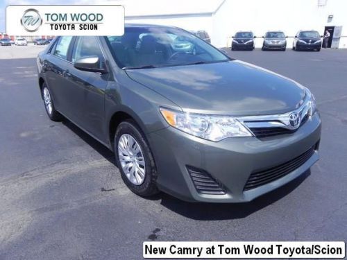 2014 toyota camry le