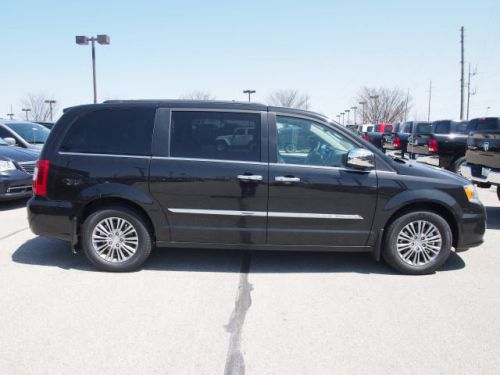 2014 chrysler town & country touring-l