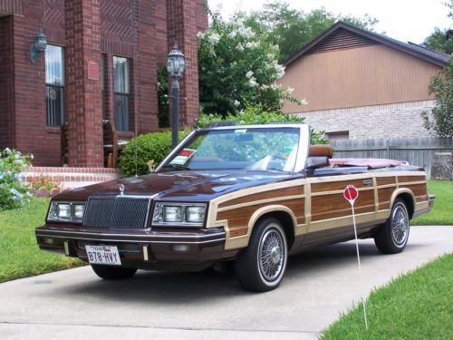 1983 chrysler lebaron convertible town &amp; country, rare and excellent conditon