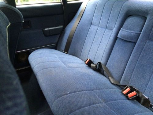 1992 Volvo 240 Base Sedan 4-Door 2.3L AUTOMATIC ,RUNS GOOD,, image 13