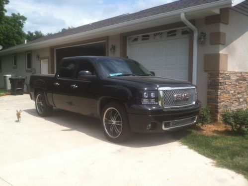 2007 gmc sierra 1500 denali crew cab pickup 4-door 6.2l black