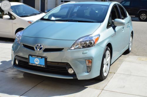 2013  toyota prius five 4dr hatchback