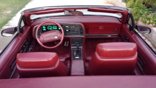 Rare! collectors limited: buick reatta - 2 door coupe convertible- red leather