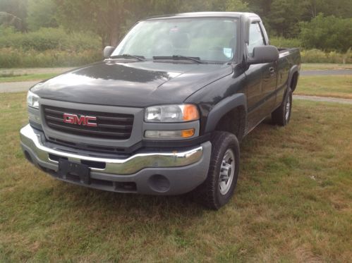 2004 gmc sierra  4x4 automatic  black  regular cab