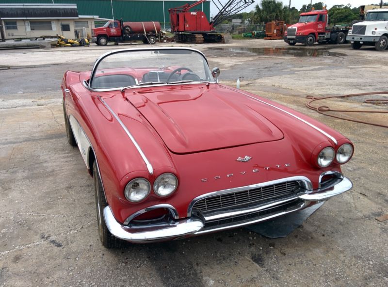 1961 chevrolet corvette