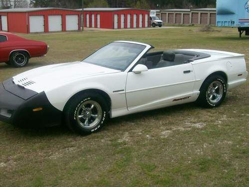 1992 pontiac firebird base convertible 2-door 5.0l