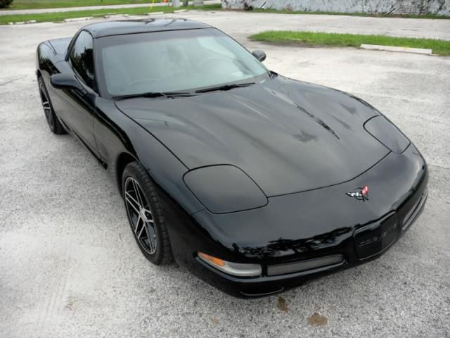 Chevrolet: corvette coupe