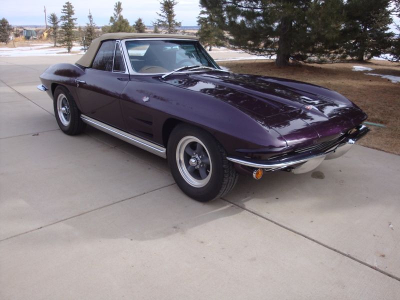 1964 chevrolet corvette roadster