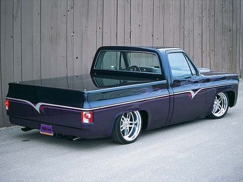 Show quality custom 1976 chevy truck