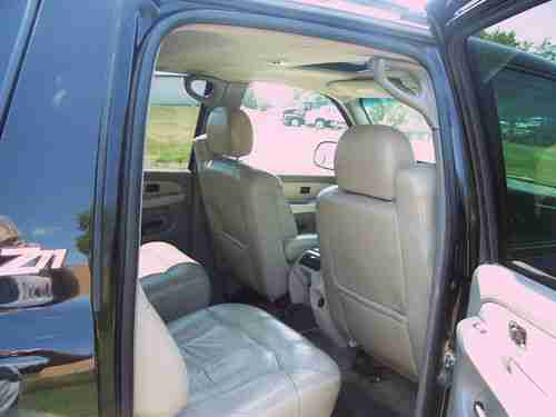 2002 Chevy Suburban 1500 Z71 4X4 Black, image 9