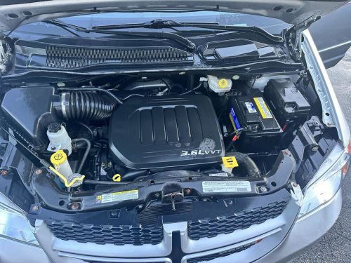 2012 dodge grand caravan r/t